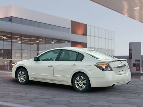 Used 2012 Nissan Altima 2.5 S w/ 20th Anniversary Pkg FWD image 7