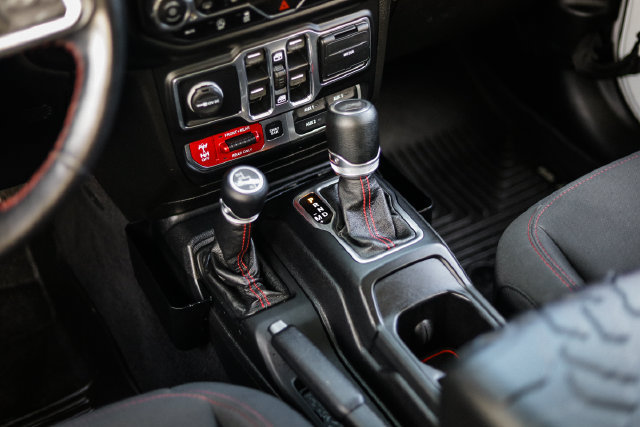 Used 2020 Jeep Wrangler Unlimited Rubicon AWD/4WD image 46