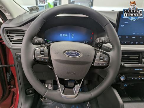Used 2023 Ford Escape Platinum FWD image 20