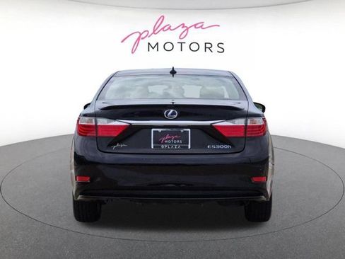 Used 2014 Lexus ES 300h w/ Luxury Package w/Bamboo Trim FWD image 6
