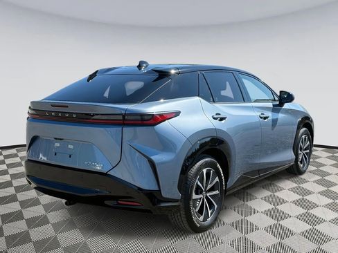 Used 2025 Lexus RZ 450e image 2
