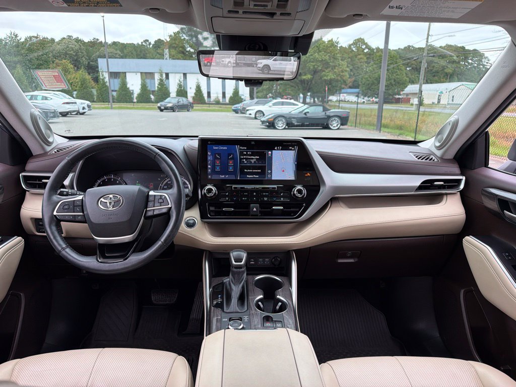 Used 2022 Toyota Highlander Platinum AWD/4WD image 8