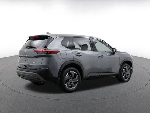 Used 2025 Nissan Rogue SV AWD/4WD image 9