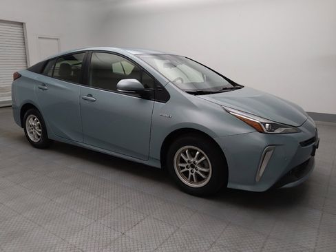 Used 2019 Toyota Prius LE AWD/4WD image 11