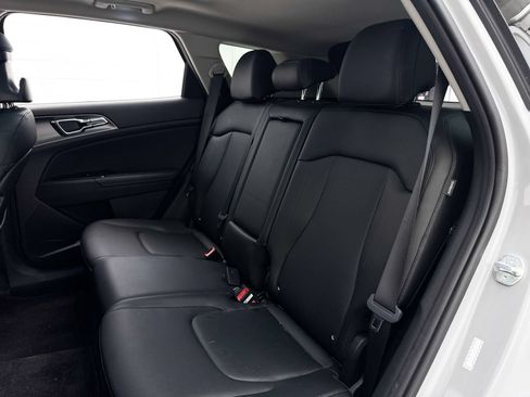 Used 2024 Kia Sportage SX FWD image 31