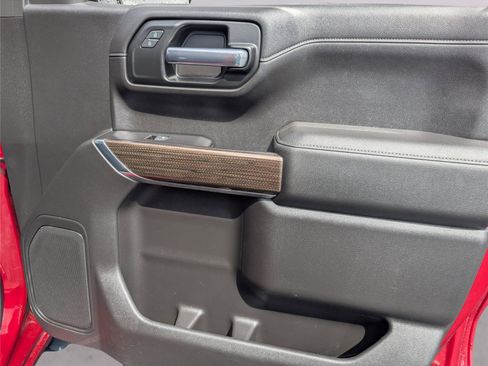 Used 2019 Chevrolet Silverado 1500 LT Trail Boss w/ Bed Protection Package image 38