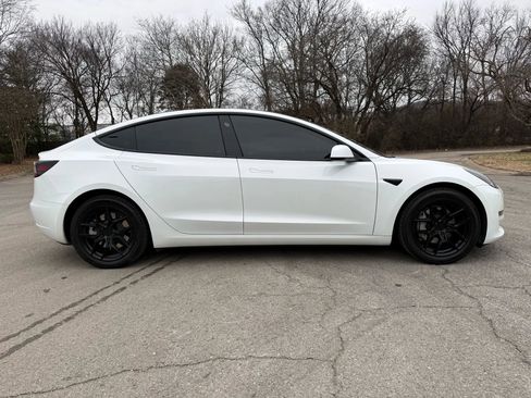 Used 2023 Tesla Model 3 Standard Range image 5