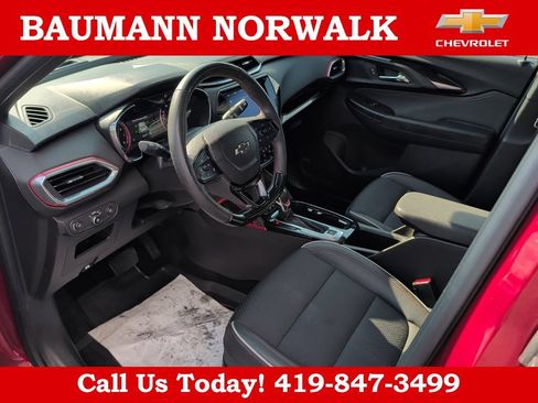 Used 2022 Chevrolet TrailBlazer RS w/ Sun and Liftgate Package AWD/4WD image 24
