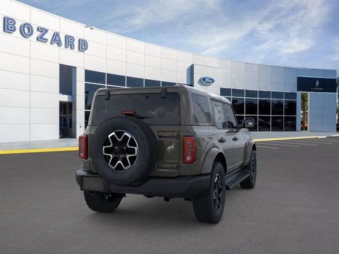 New 2026 Ford Bronco Outer Banks image 9