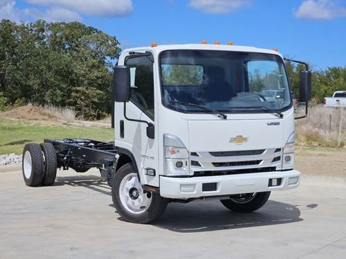 New 2025 Chevrolet Low Cab Forward 5500HG RWD image 1