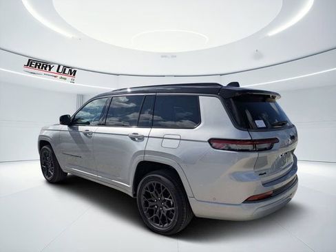 New 2026 Jeep Grand Cherokee L Summit w/ Obsidian Package AWD/4WD image 5