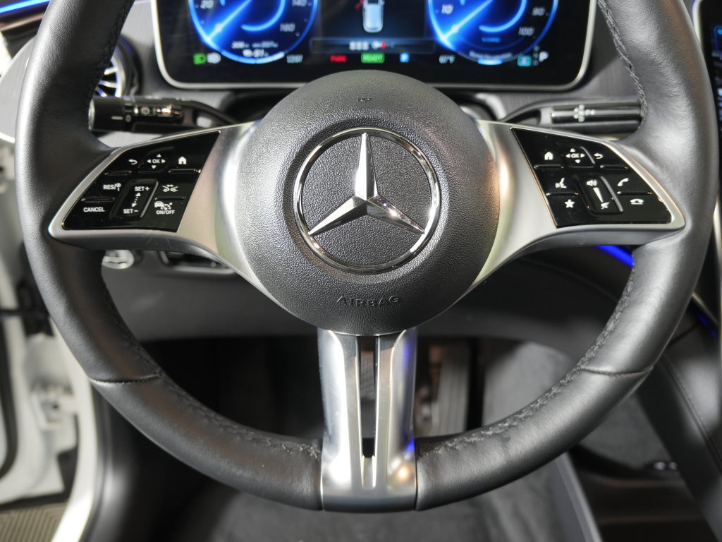 Used 2023 Mercedes-Benz EQE 500 4MATIC SUV w/ Exclusive Trim Package image 20