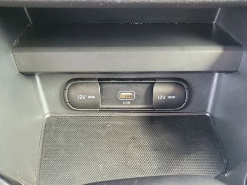 Used 2020 Kia Soul GT-Line FWD image 30