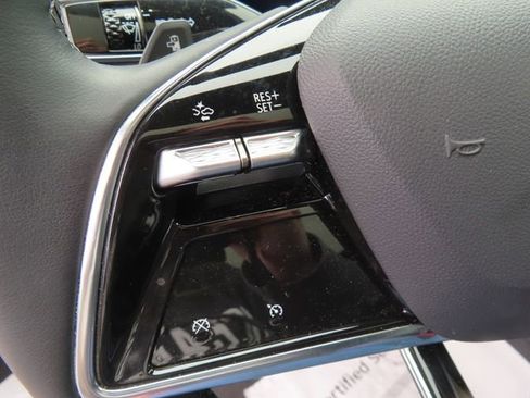 Used 2024 Cadillac Lyriq Tech AWD/4WD image 19