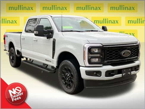 New 2026 Ford F250 Lariat w/ Black Appearance Package AWD/4WD image 1