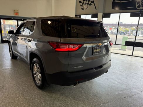 Used 2019 Chevrolet Traverse LS FWD image 5