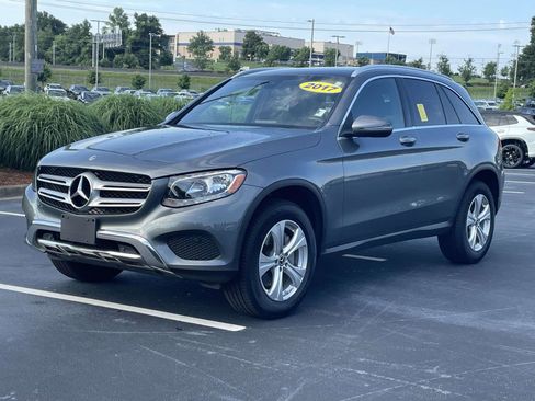 Used 2017 Mercedes-Benz GLC 300 4MATIC image 3