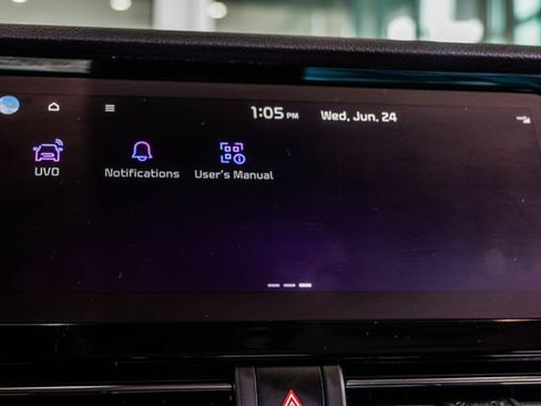 Used 2022 Kia Niro EX w/ Cold Weather Package FWD image 27