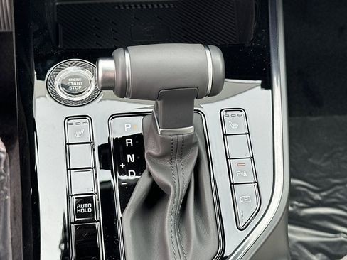 New 2026 Kia Niro EX FWD image 22