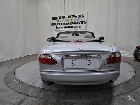Used 2001 Jaguar XKR Convertible image 4