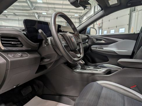 Used 2024 Buick Envista Preferred w/ Convenience I Package image 13