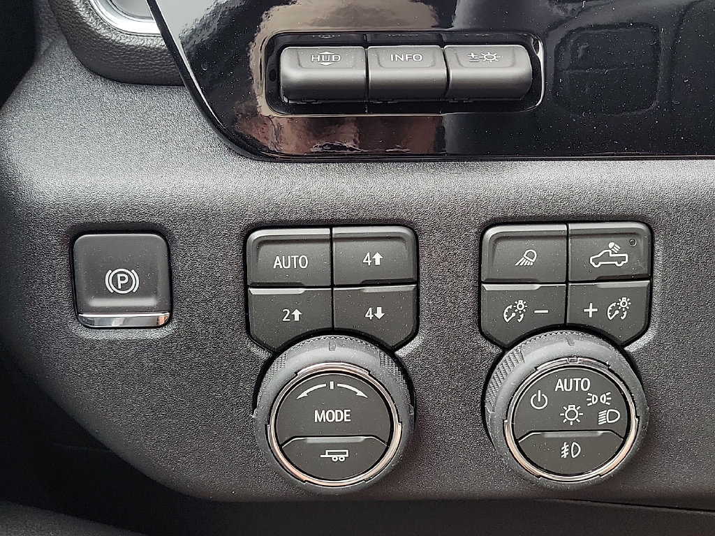 New 2026 Chevrolet Silverado 2500 High Country w/ Technology Package AWD/4WD image 16