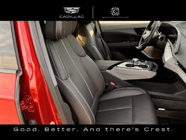 Used 2025 Cadillac Optiq Sport 2 w/ LPO, Floor Liner Package AWD/4WD image 24