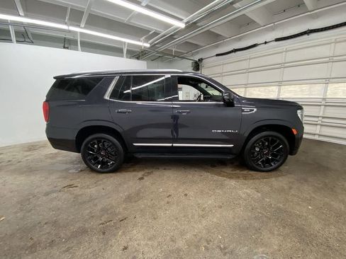 Used 2024 GMC Yukon Denali w/ Advanced Technology Package image 7