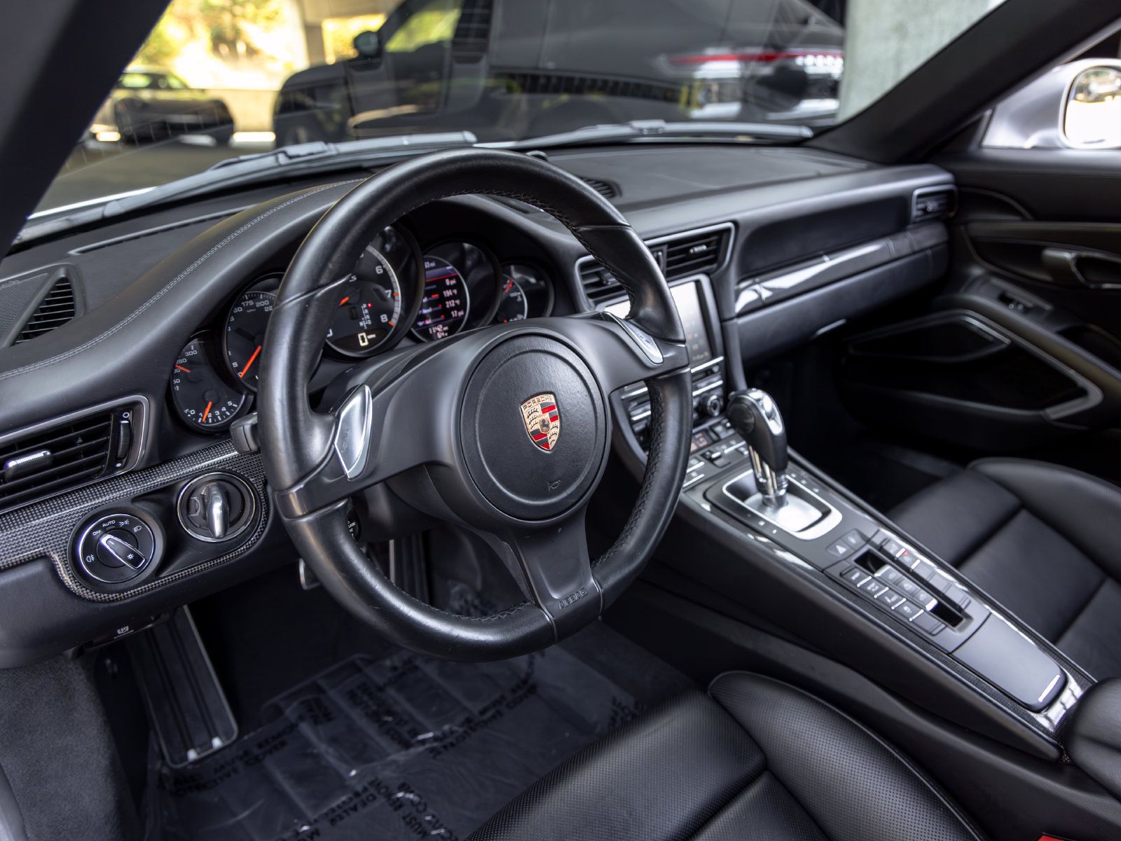 Used 2015 Porsche 911 Turbo S AWD/4WD image 4