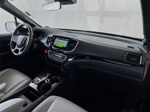 Certified 2021 Honda Passport Touring image 34