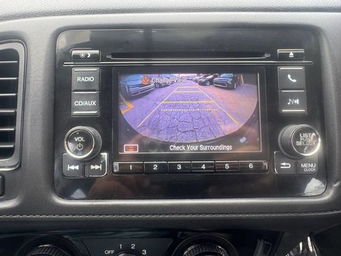 Used 2016 Honda HR-V LX image 21