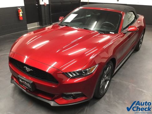 Used 2016 Ford Mustang Convertible w/ Equipment Group 051A image 17