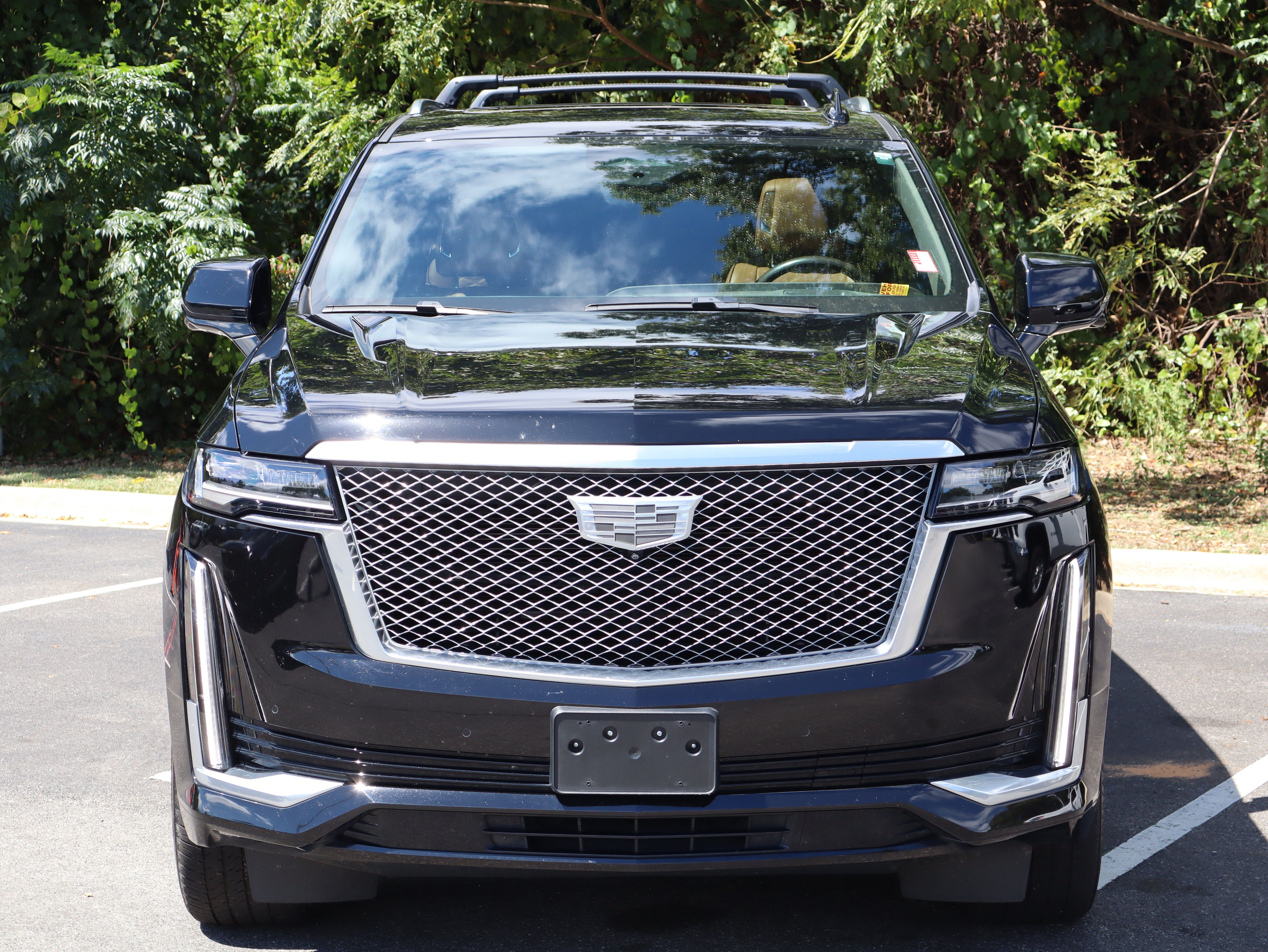 Used 2023 Cadillac Escalade ESV Premium Luxury w/ LPO, Radiant Package AWD/4WD image 12