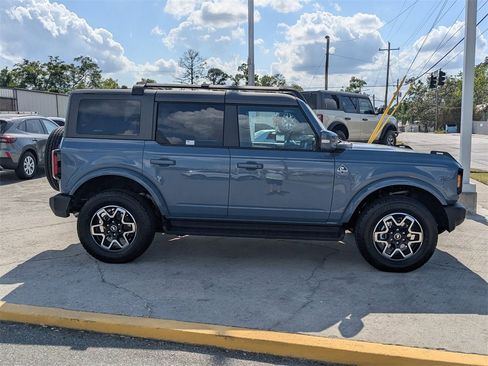 New 2025 Ford Bronco Outer Banks image 3