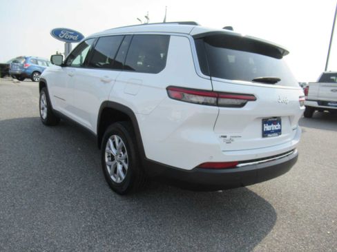 Used 2022 Jeep Grand Cherokee L Limited AWD/4WD image 7