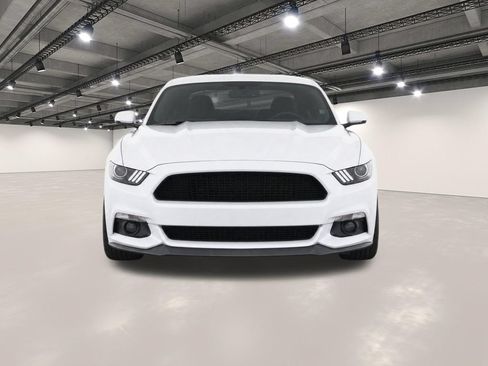 Used 2017 Ford Mustang Coupe RWD image 5