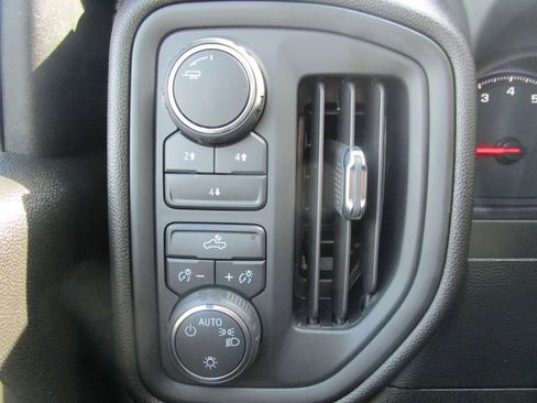 Certified 2024 Chevrolet Silverado 2500 Custom w/ Custom Convenience Package image 12