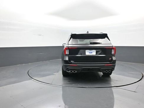 New 2026 Ford Explorer ST w/ Sun And Sound Package image 6