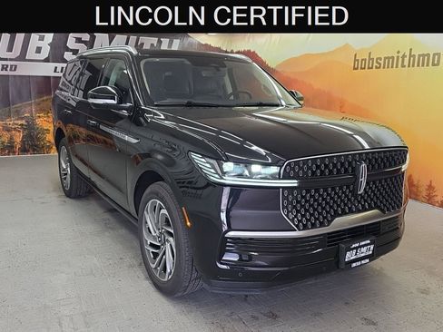 Certified 2025 Lincoln Navigator Reserve AWD/4WD image 1