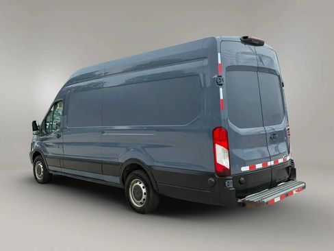 Used 2019 Ford Transit 250 148 High Roof Extended RWD image 4