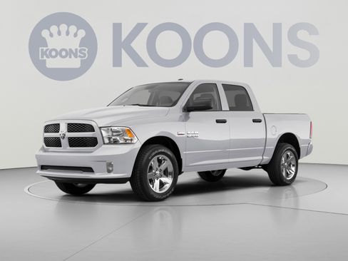 Used 2018 RAM 1500 ST w/ SXT Appearance Group AWD/4WD image 1