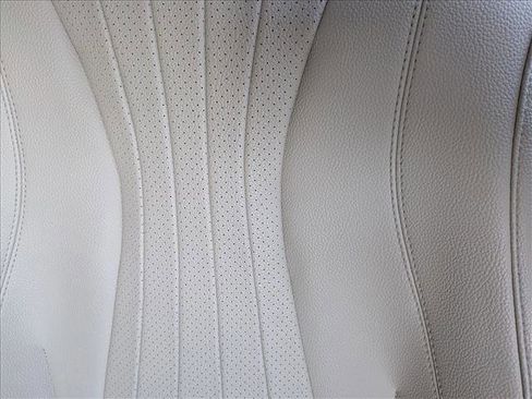 Used 2019 Mercedes-Benz E 300 image 20