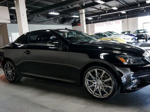 Used 2013 Lexus IS 350C w/ Luxury Pkg RWD image 36