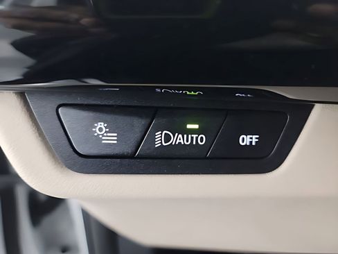 Used 2025 BMW X1 xDrive28i w/ Convenience Package image 9