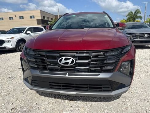 Used 2025 Hyundai Tucson SEL FWD image 2