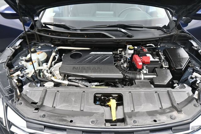 Used 2024 Nissan Rogue SV FWD image 12