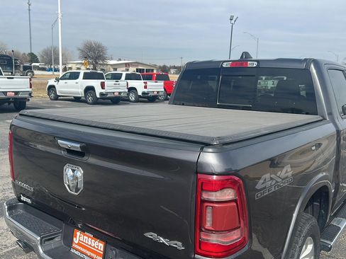 Used 2021 RAM 1500 Laramie w/ Off Road Group image 11