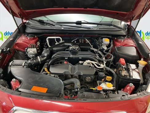 Used 2017 Subaru Outback 2.5i Premium image 11