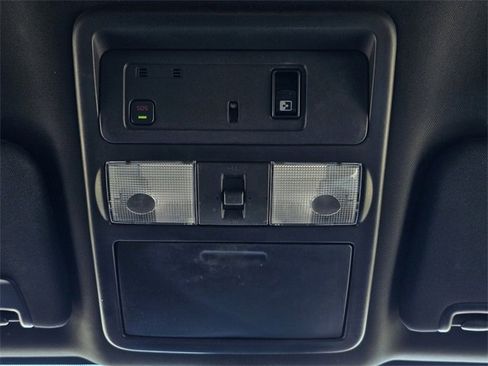 Used 2021 Nissan Titan PRO-4X w/ Pro-4x Utility Package image 24