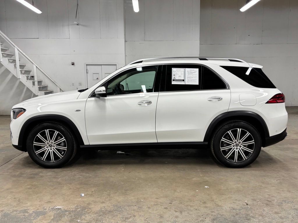 Certified 2025 Mercedes-Benz GLE 450e 4MATIC image 5